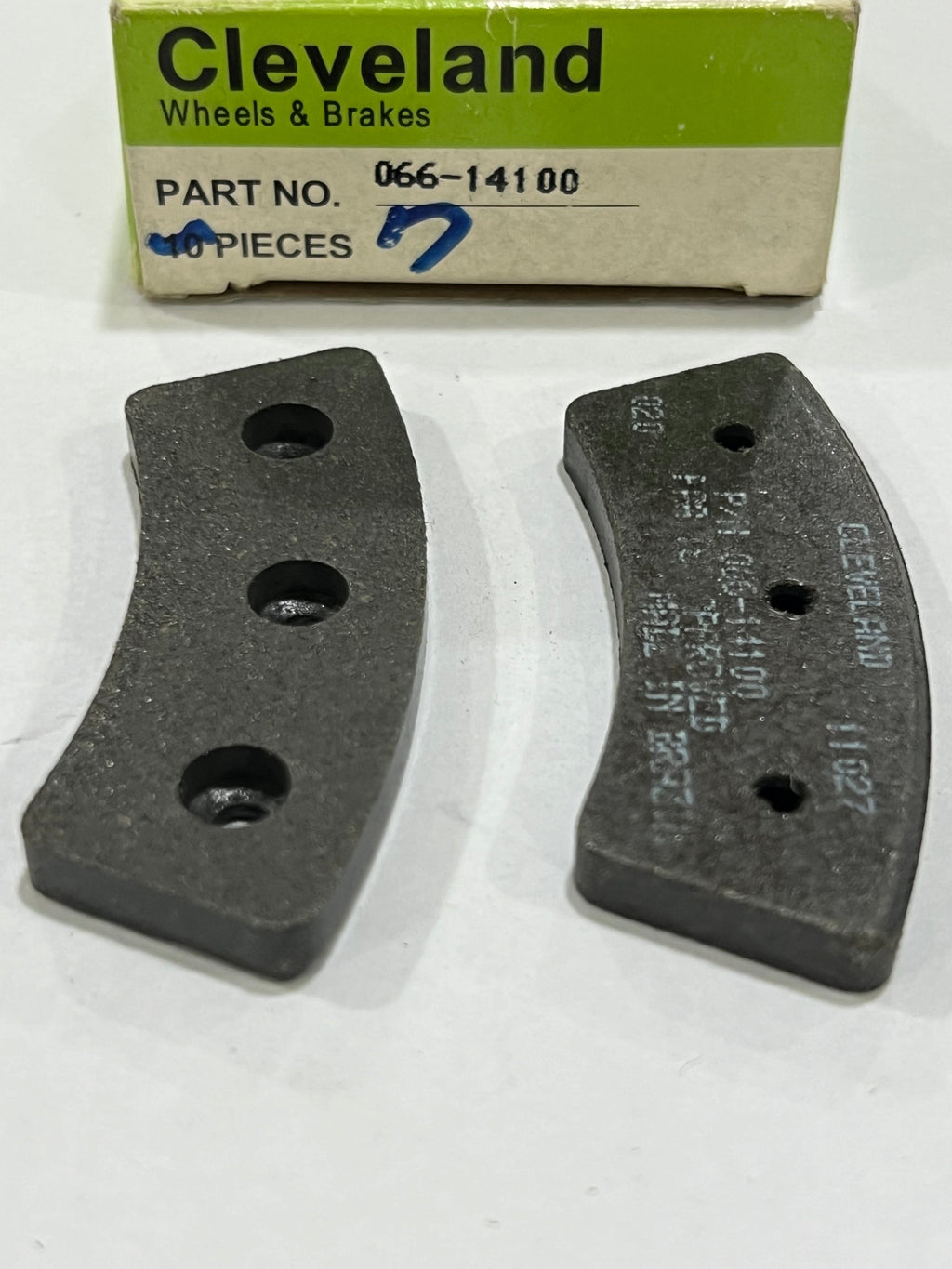 Cleveland 066-14100 brake lining packaging and components