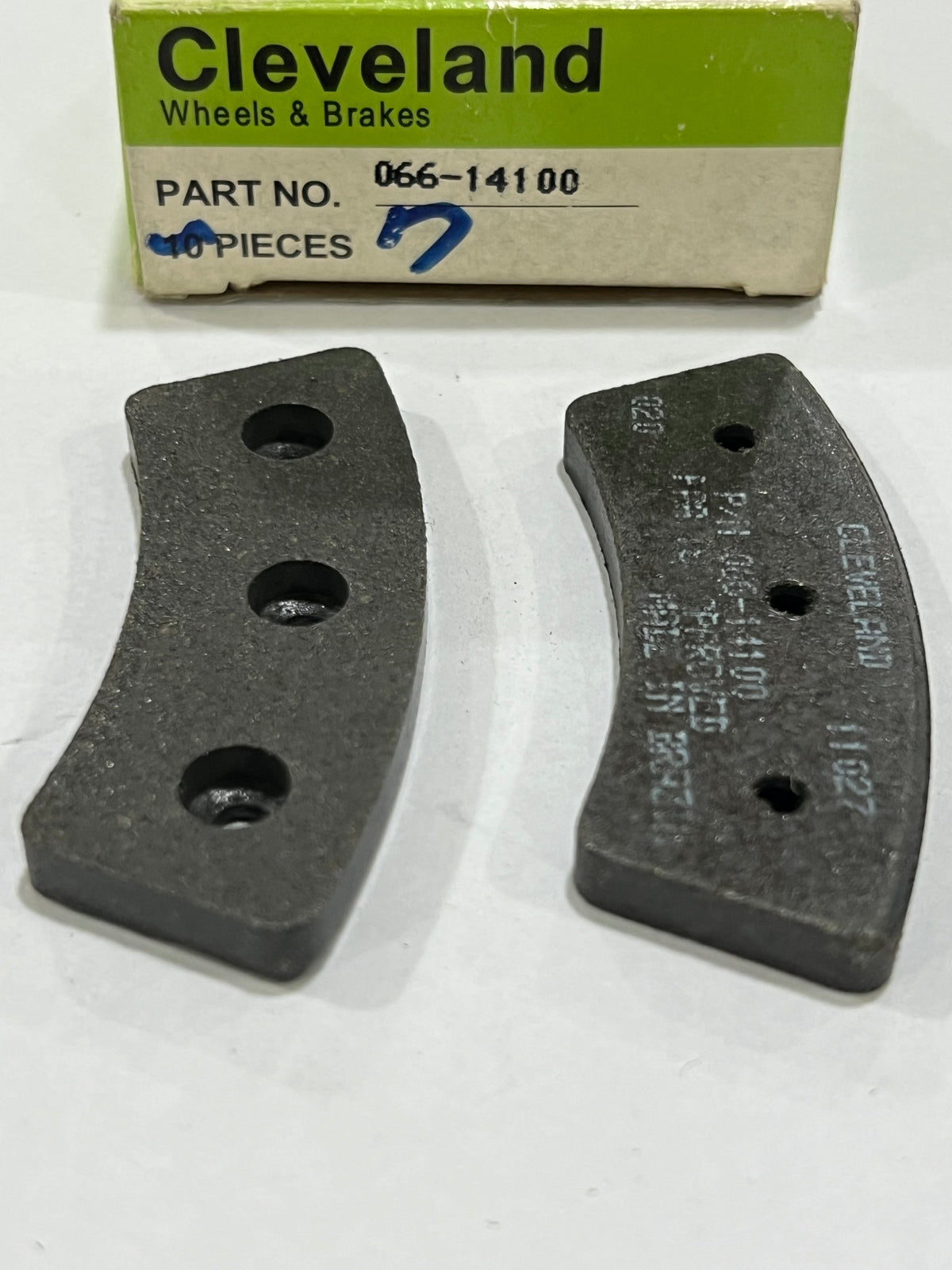 Cleveland 066-14100 brake lining packaging and components