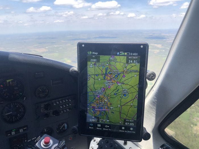 Garmin aera 760 Portable Aviation GPS - 7" Touchscreen, Moving Map, ADS-B Ready